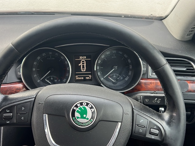 2010 Skoda Superb ELEGANCE 2.0 TDI 170HP 4DR €2,000