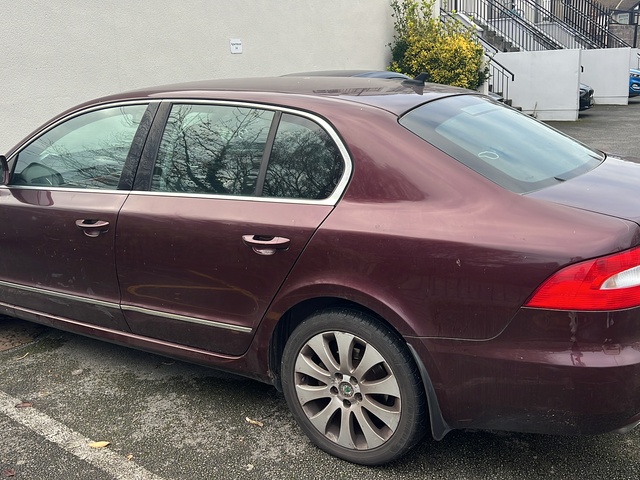 2010 Skoda Superb ELEGANCE 2.0 TDI 170HP 4DR €2,000