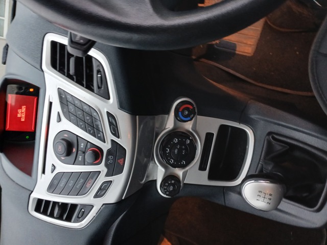 2012 Ford Fiesta 1.25 ZETEC 82PS 3DR ARGENTO €2,800