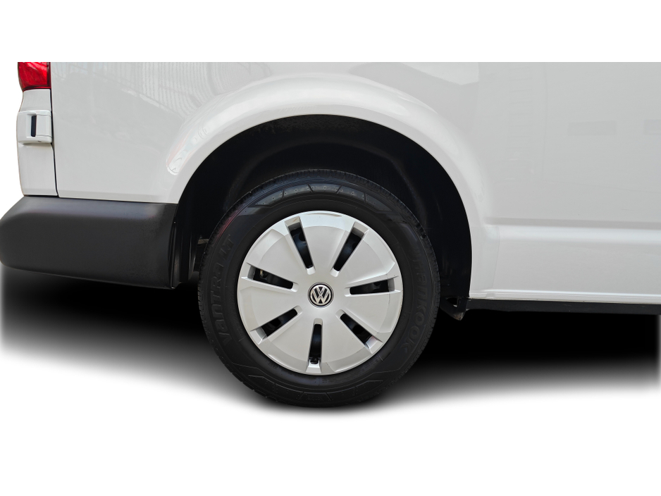 2024 Volkswagen Transporter 2800 TDI 110HP-AS NEW WITH JUST 6,500KM-EX DEMO-PLY LINED €27,950