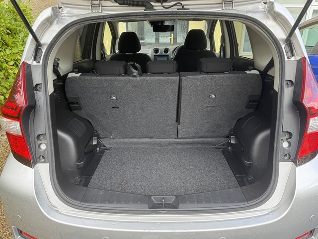 2019 Nissan Note - image 12